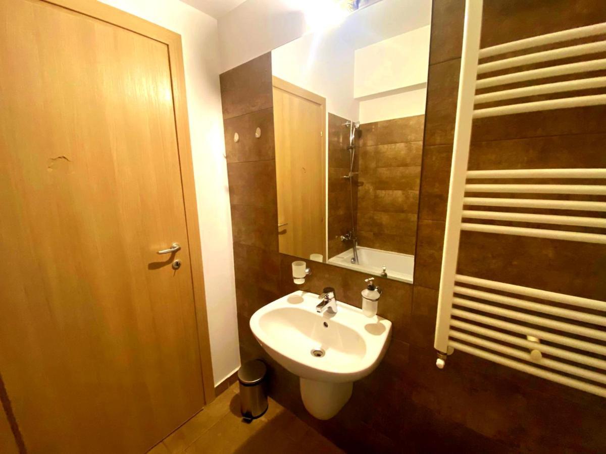 Bellagio - Cozy Apartment With Free Gym Bukarest Kültér fotó