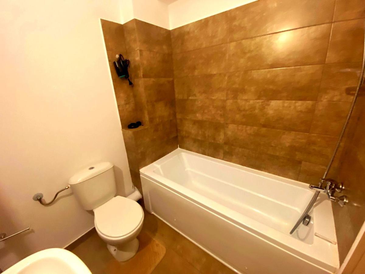 Bellagio - Cozy Apartment With Free Gym Bukarest Kültér fotó